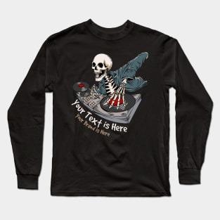 skeleton dj music illustration Long Sleeve T-Shirt